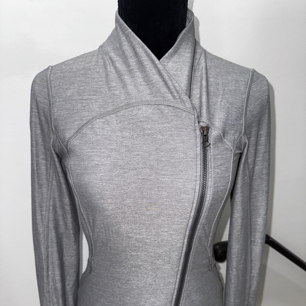 Lululemon Precision Jacket - Picture 10 of 15